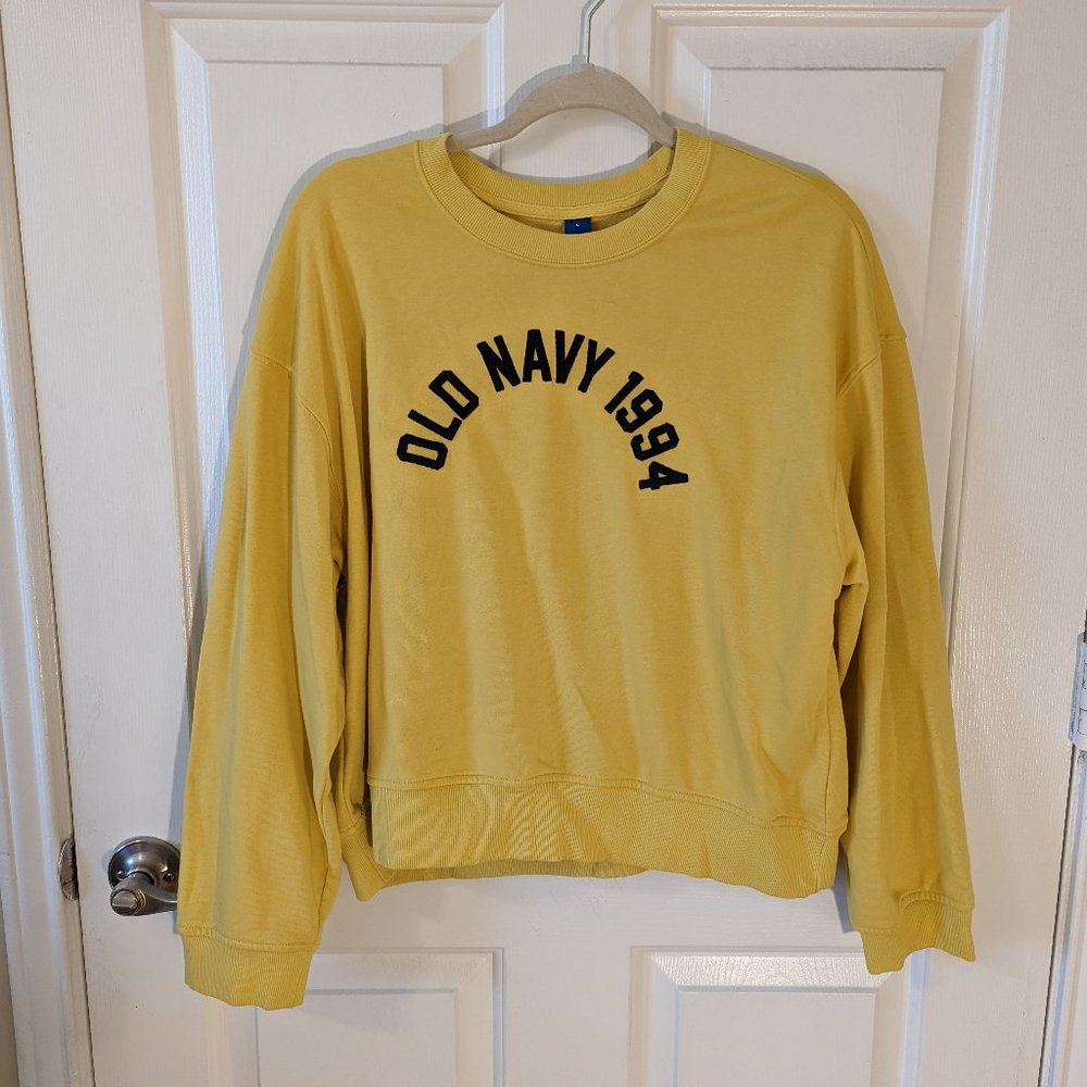 NWOT Retro Old Navy Logo Pullover